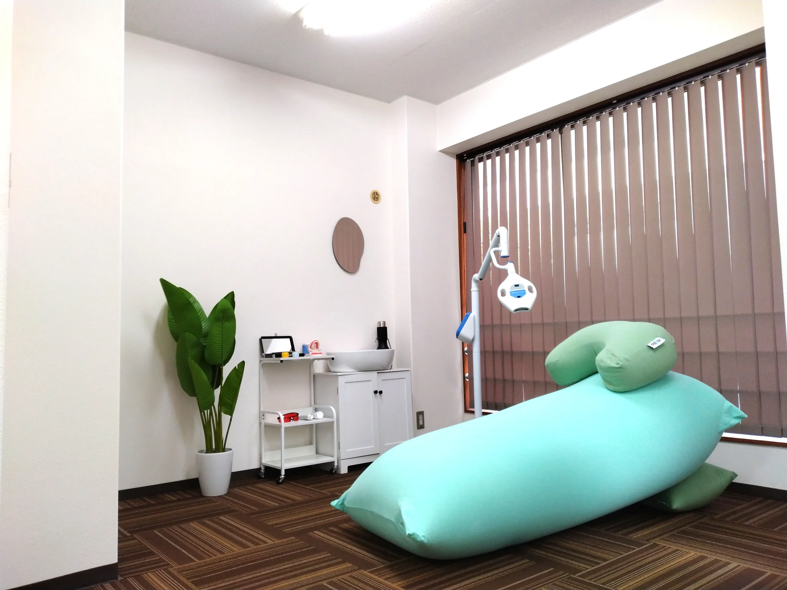 ホワイトニングサロンSowhite求人